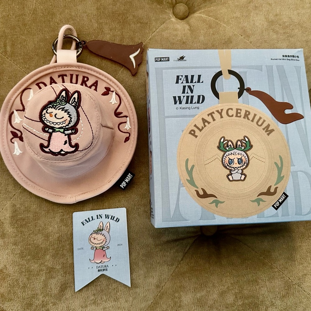 Fall in Wild Datura Bucket Hat Mini Bag